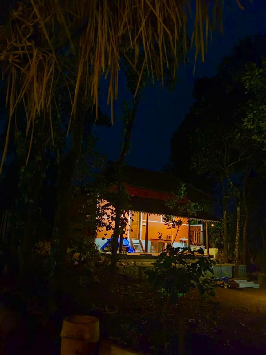 ואגאמון Tharayil Farm Stay מראה חיצוני תמונה